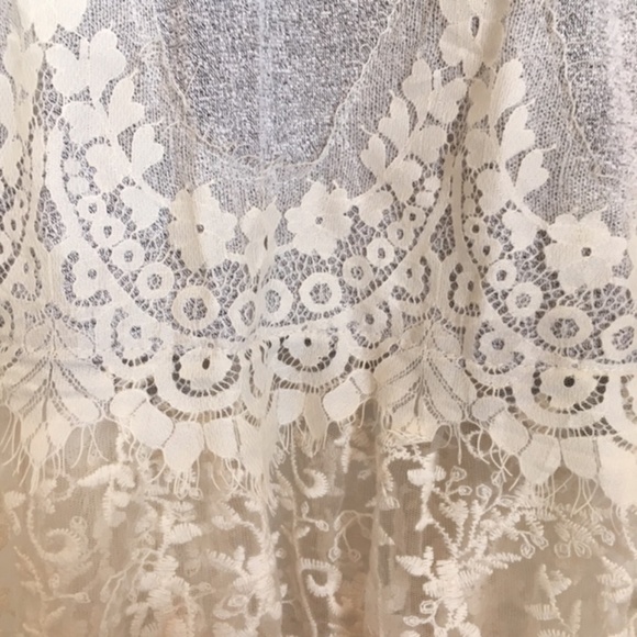 2 for $49 Umgee Lace Top - Gray - Picture 4 of 6